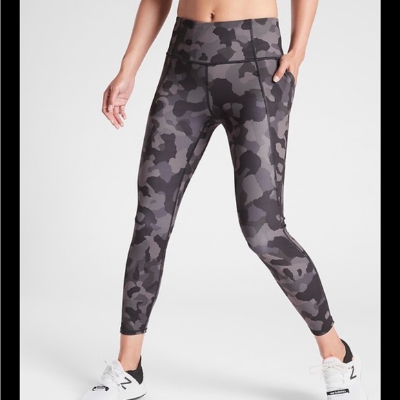 Athleta Lightning 7/8 Tight Leggings Gray Camo M Tights - Picture 1 of 8